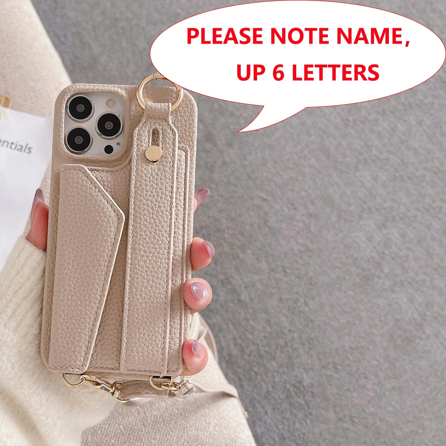 Coque avec écritures dorées