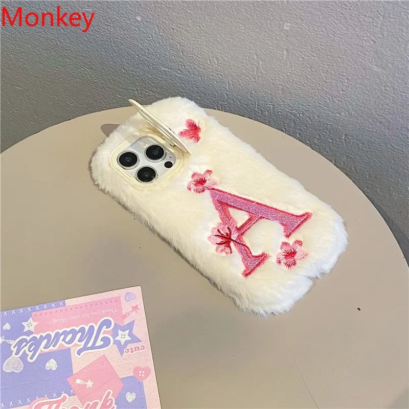 Coque avec Lettre Brodée